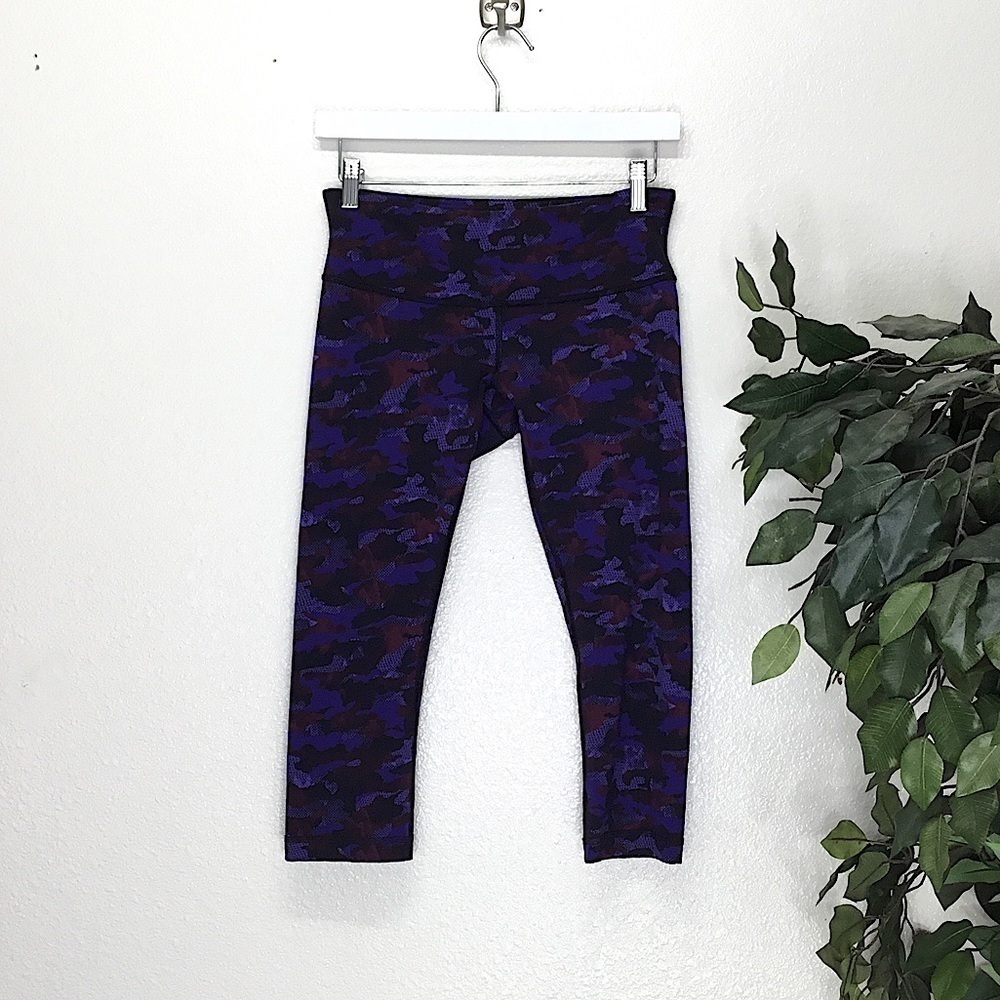 Lululemon Purple Camo Cropped Leggings